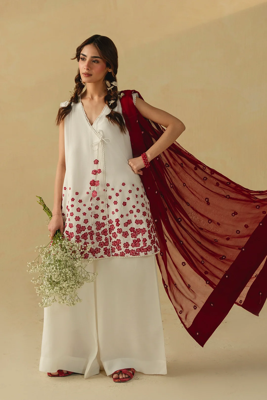 Mannat white and red embroidered 3 piece suit for women with contrast dupatta